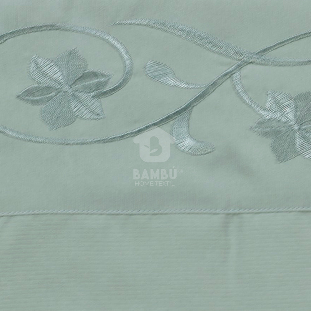 Juego de Sábanas Bordadas Bambú Termorregulables Verde Agua