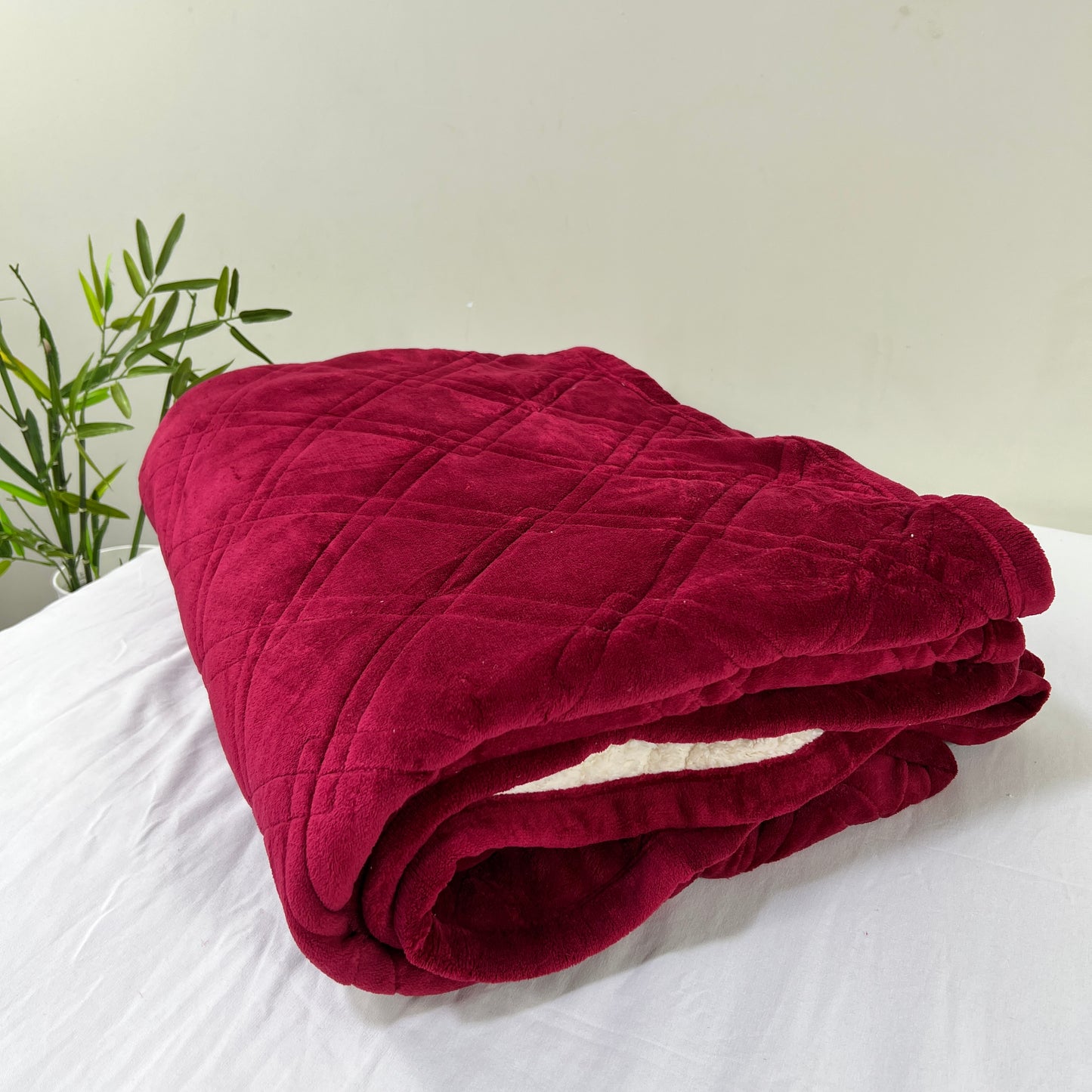 Set Cubrecama Flannel Sherpa Vino 5 Pcs